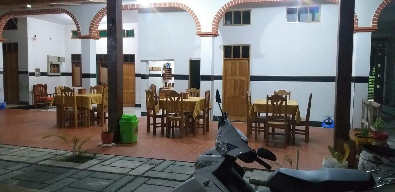 Hotel Tacuaral Rurrenabaque Bagian luar foto
